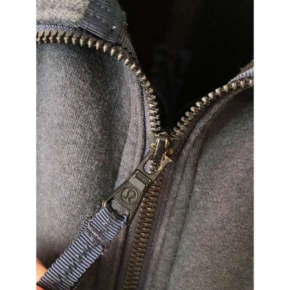 Lululemon Size 6? Small Inkwell Navy Blue En Route Jacket Full Zip - Picture 4 of 12